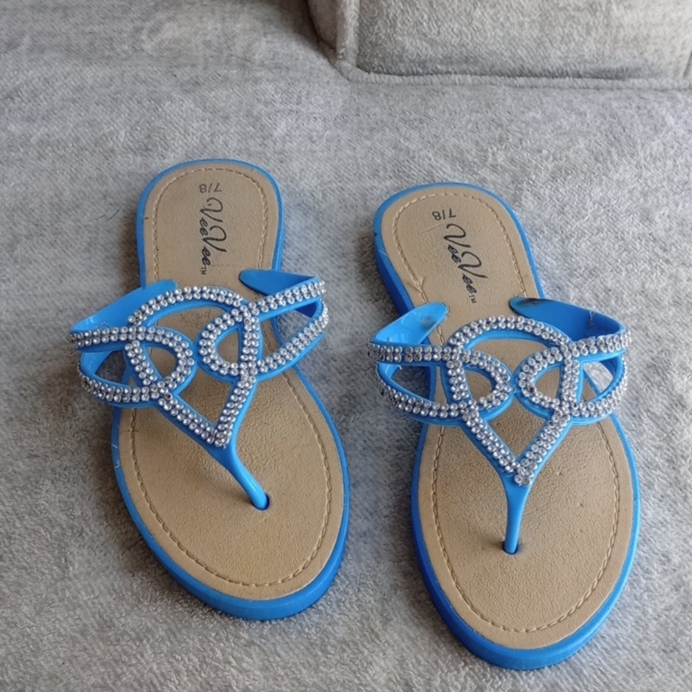 A) Elegant Blue Rhinestone Sandals
